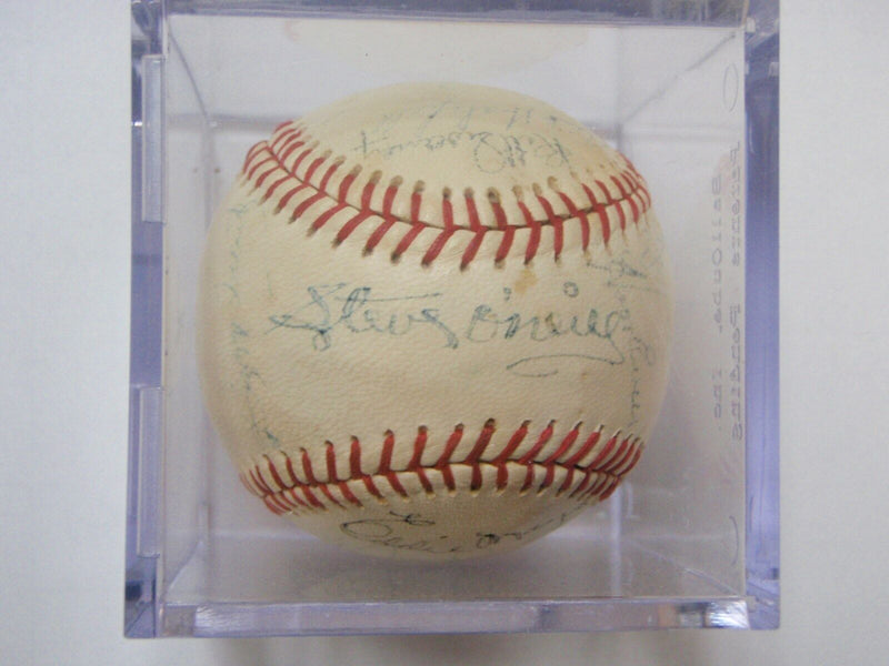 Load image into Gallery viewer, 1940S Detroit Tigers Team Signed Baseball STEVE ONEILL 21 SIGNED VINTAGE BALL
